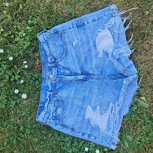 AE High-waisted Mom Short